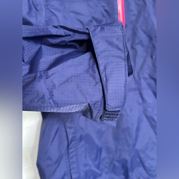 VINEYARD VINES womens size small pull over rain jacket with peak-a-boo hood - Picture 7 of 8